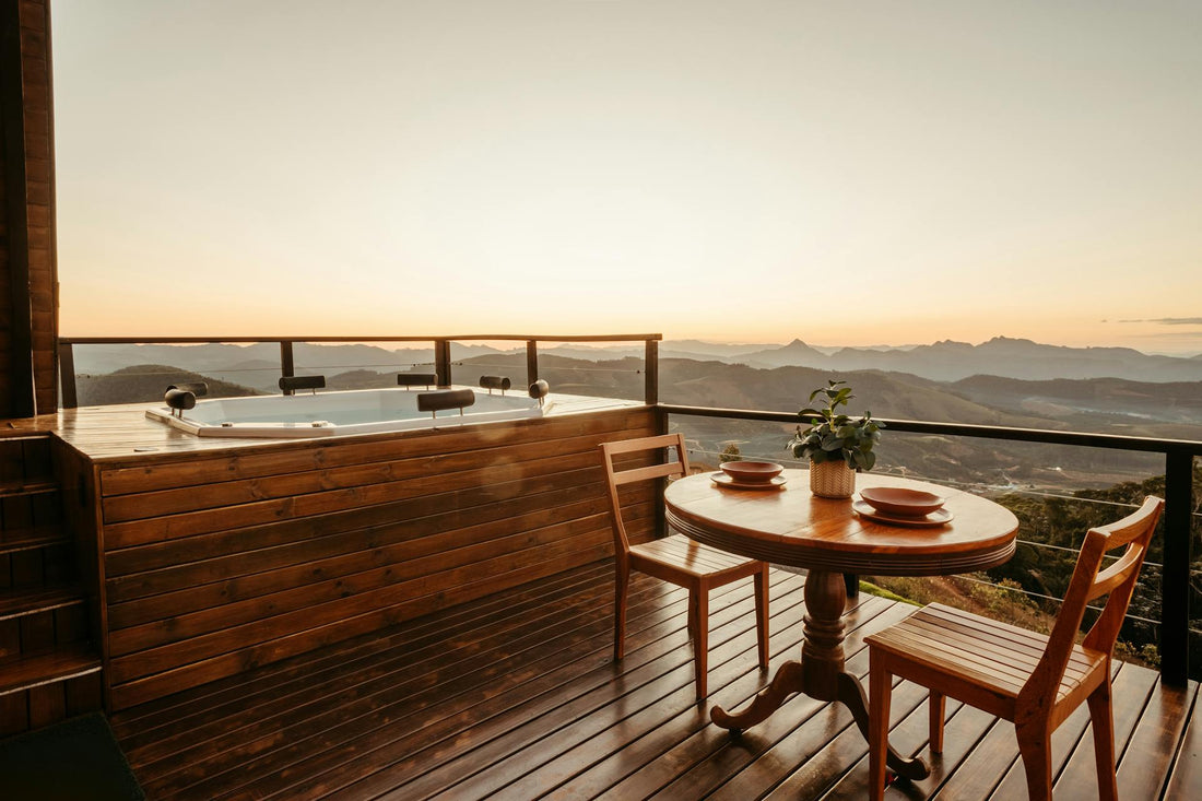 jacuzzi installata da saunamo in una casa in algarve