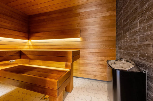 Panca da sauna in legno con secchio