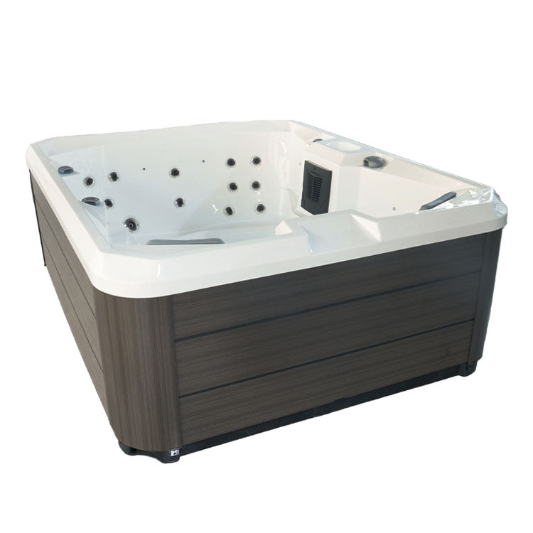 Jacuzzi Hydra 170 per un relax di altissimo livello.